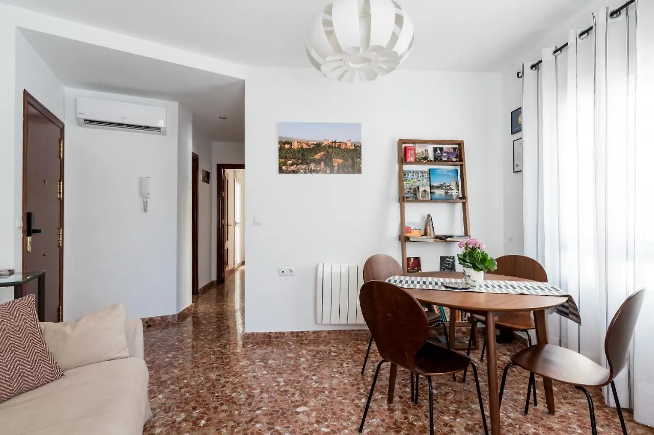 Anna - Triana Apartment Seville